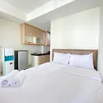 Stylish & Comfy Studio At Dago Suites Apartment By Travelio