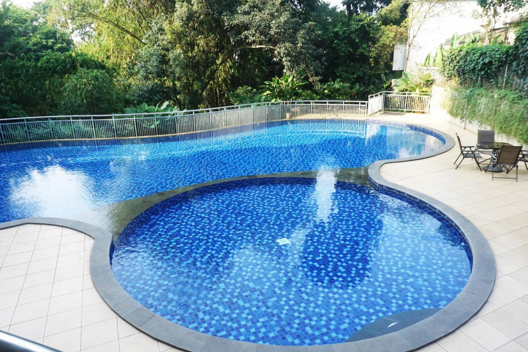 Stylish & Comfy At Dago By Travelio Apartemen *