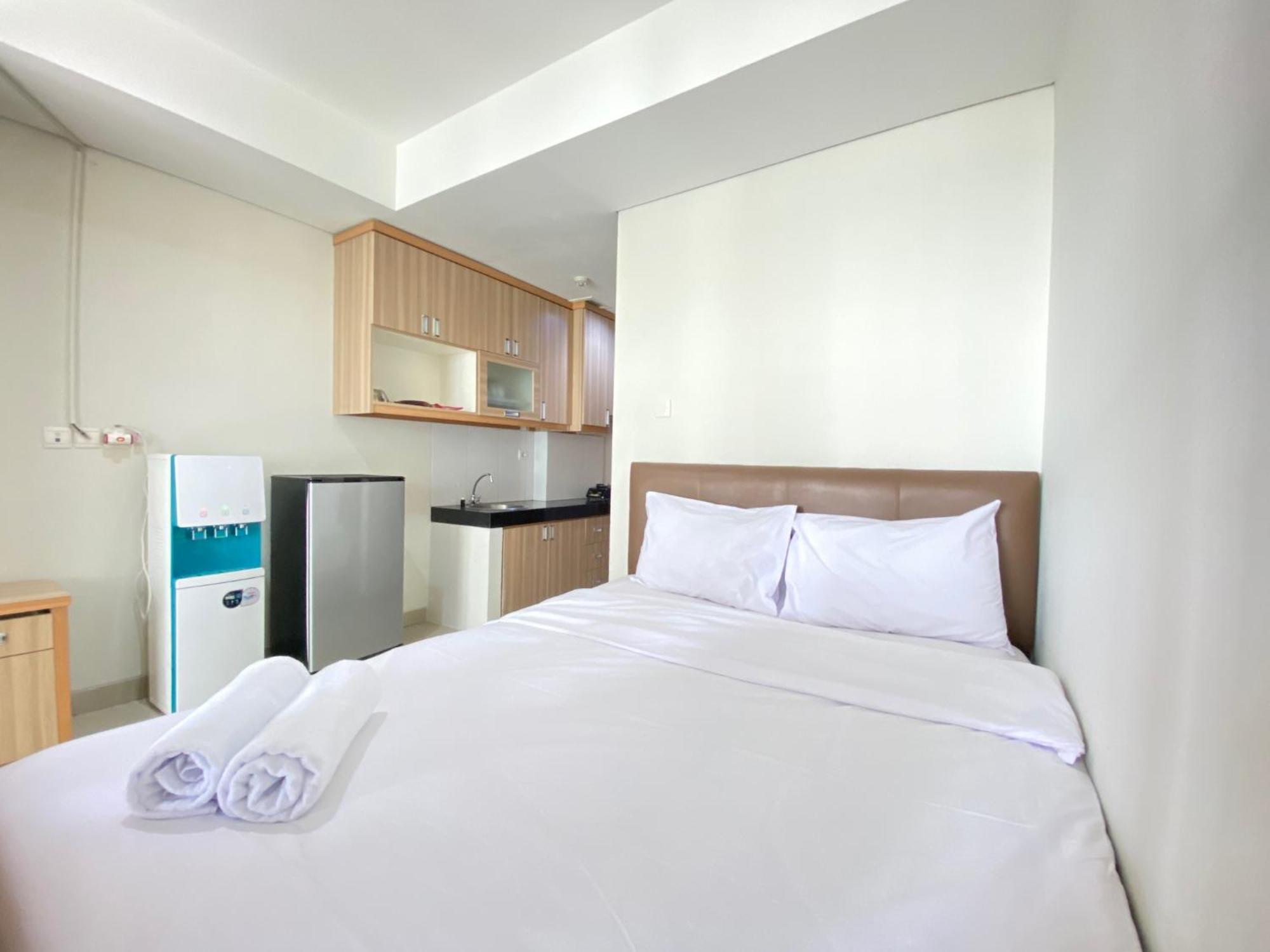 Stylish & Comfy At Dago By Travelio Apartemen *